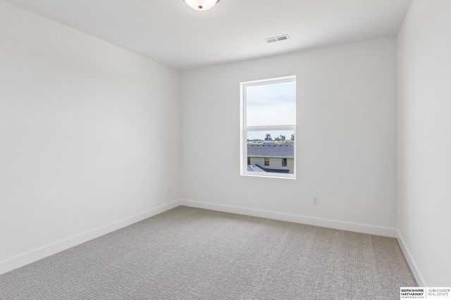 21433 Y Street, Elkhorn, NE 68022