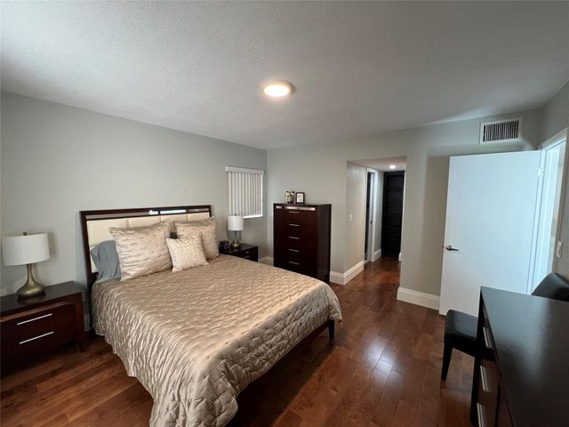 9780 Marina Boulevard 415, Boca Raton, FL 33428