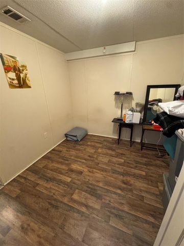 5100 Allen Genoa Road 42, Houston, TX 77504