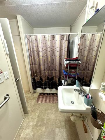 5100 Allen Genoa Road 42, Houston, TX 77504