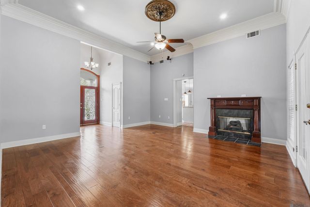 7580 Sage Meadow Dr, Denham Springs, LA 70726