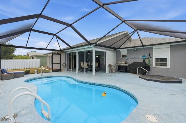 1212 SW 13th ST, Cape Coral, FL 33991