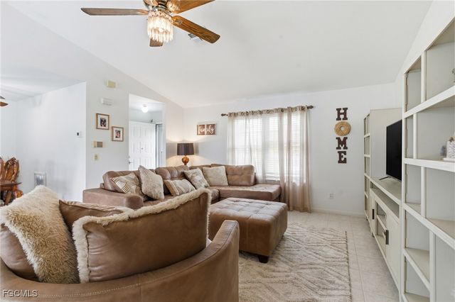 1212 SW 13th ST, Cape Coral, FL 33991