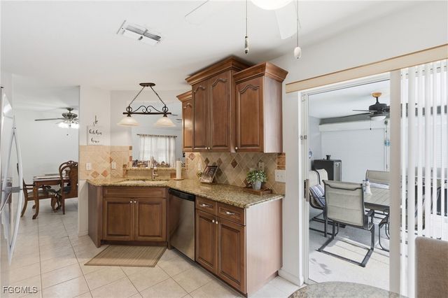 1212 SW 13th ST, Cape Coral, FL 33991