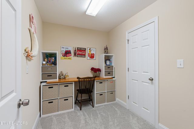 1419 Hickey Rd, Knoxville, TN 37932