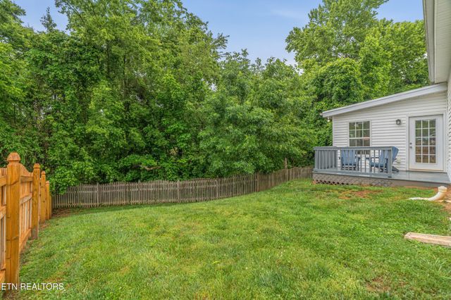1419 Hickey Rd, Knoxville, TN 37932