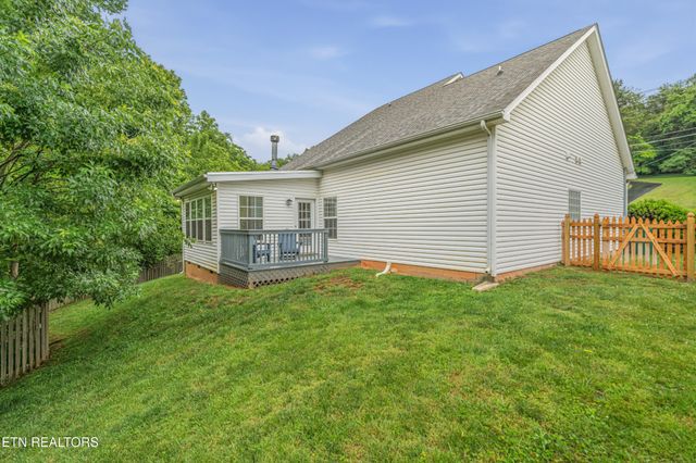 1419 Hickey Rd, Knoxville, TN 37932