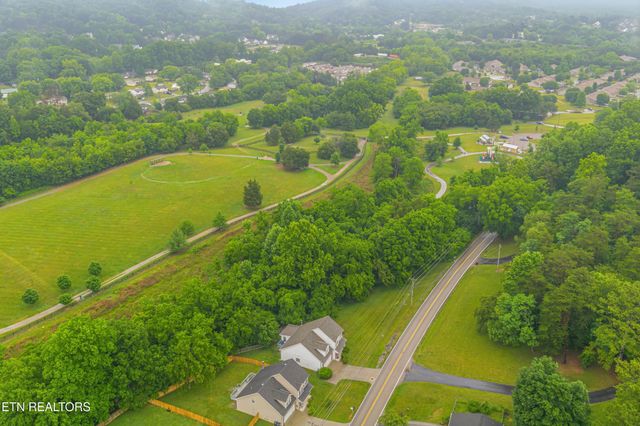 1419 Hickey Rd, Knoxville, TN 37932