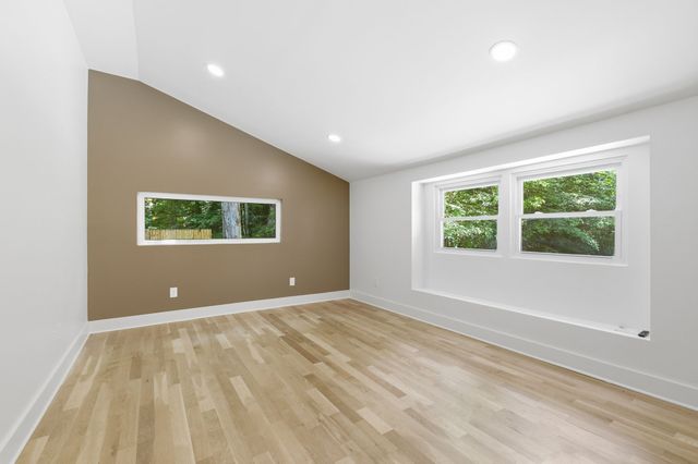 1032 Paint Pony Trl, Pegram, TN 37143