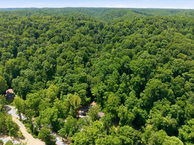 1032 Paint Pony Trl, Pegram, TN 37143