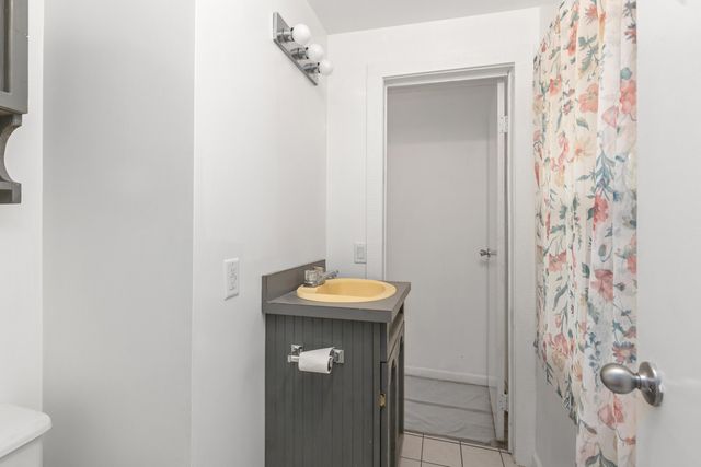 13664 Wabasis Avenue NE, Cedar Springs, MI 49319