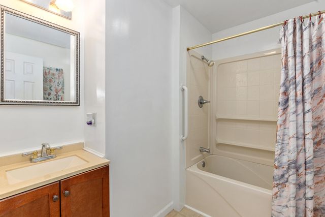 13664 Wabasis Avenue NE, Cedar Springs, MI 49319