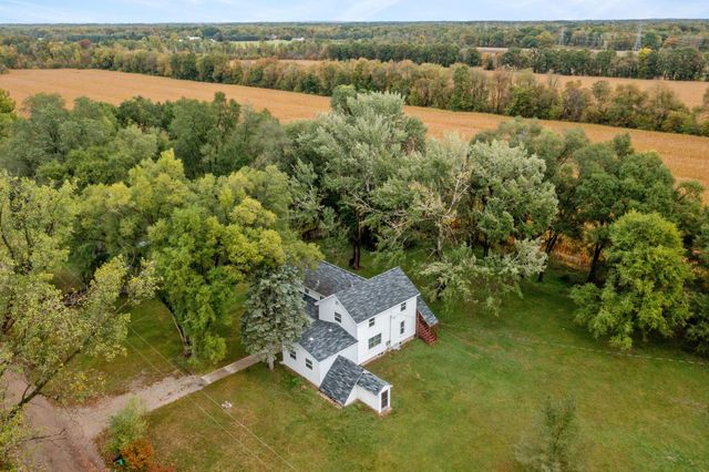 13664 Wabasis Avenue NE, Cedar Springs, MI 49319