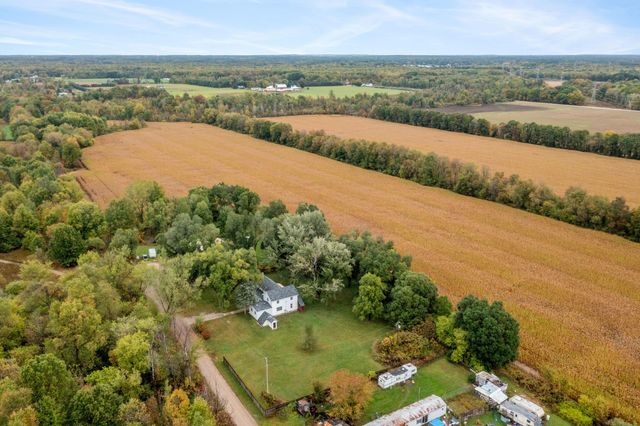 13664 Wabasis Avenue NE, Cedar Springs, MI 49319