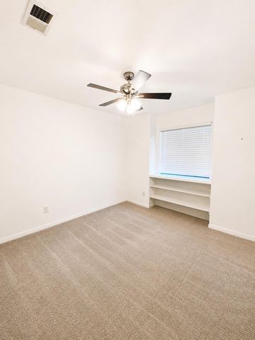 3207 Lee Circle Drive, Pearland, TX 77581