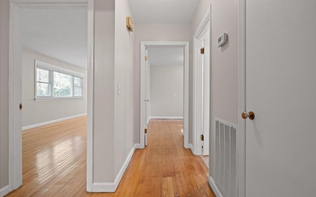 1014 Signal Road, Signal Mountain, TN 37377