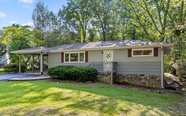 1014 Signal Road, Signal Mountain, TN 37377