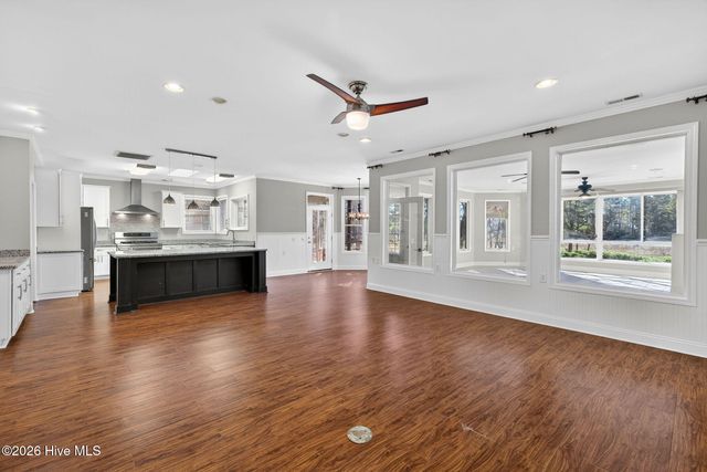 260 N Shore Drive, Southport, NC 28461