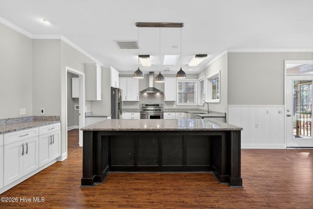 260 N Shore Drive, Southport, NC 28461