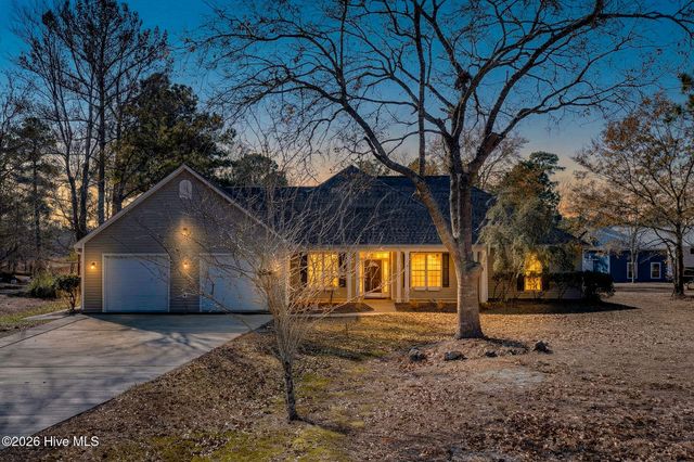 260 N Shore Drive, Southport, NC 28461