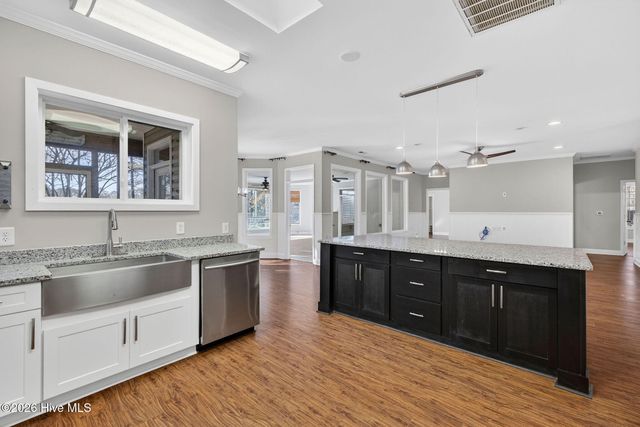 260 N Shore Drive, Southport, NC 28461