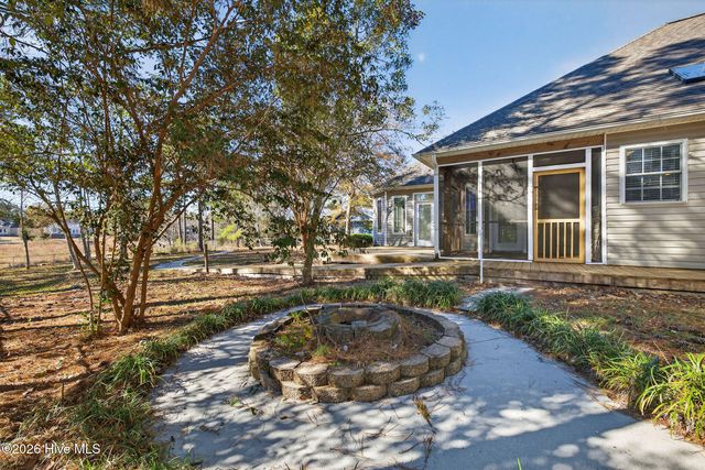 260 N Shore Drive, Southport, NC 28461