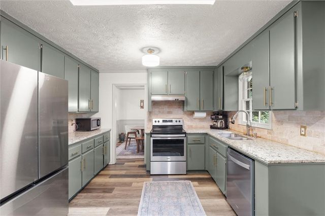 1995 Debra Lane, Marietta, GA 30066