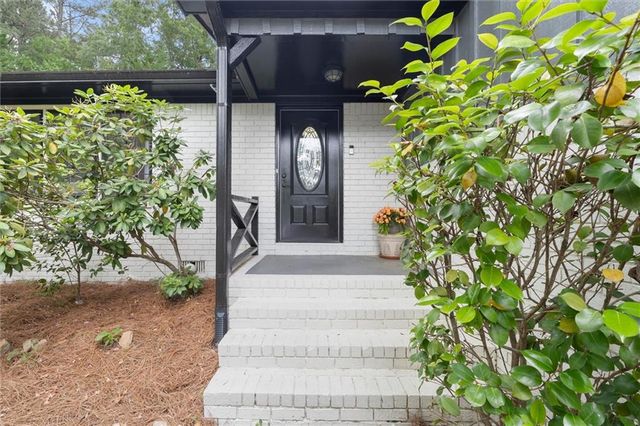 1995 Debra Lane, Marietta, GA 30066