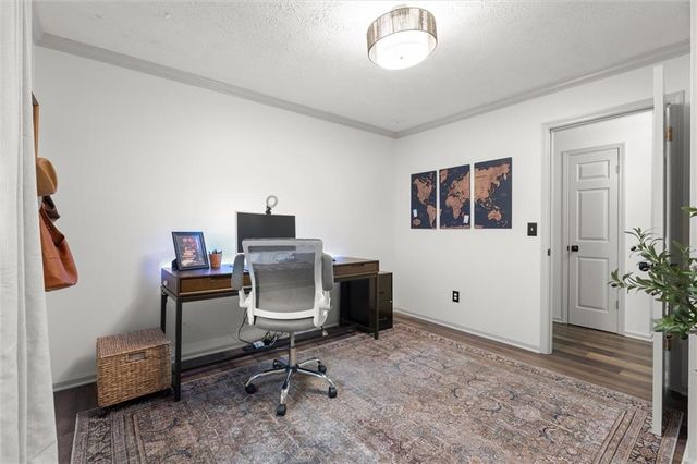 1995 Debra Lane, Marietta, GA 30066
