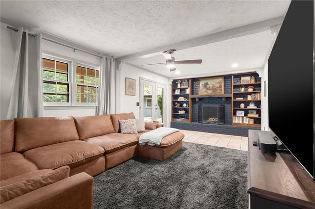 1995 Debra Lane, Marietta, GA 30066