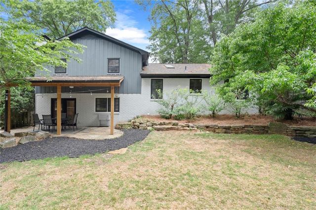1995 Debra Lane, Marietta, GA 30066