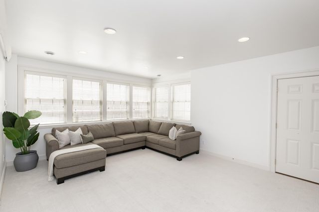 2516 Rose Creek Parkway S, Fargo, ND 58104