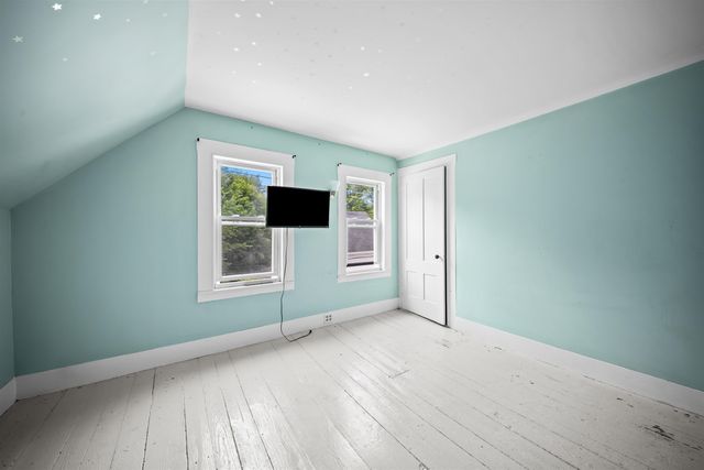 13 Crescent Street, Farmington, NH 03835