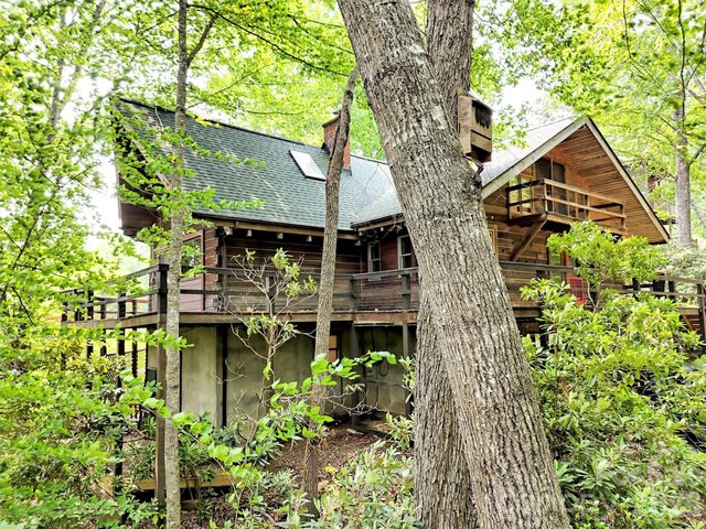 429 Biodome Drive, Waynesville, NC 28785