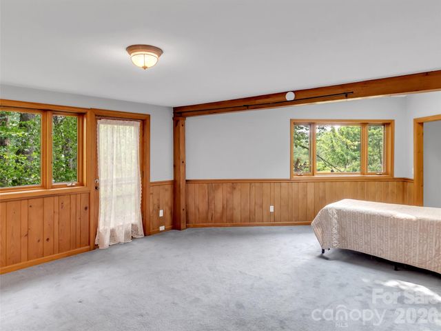 429 Biodome Drive, Waynesville, NC 28785