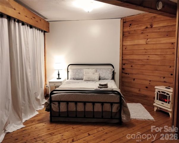 429 Biodome Drive, Waynesville, NC 28785