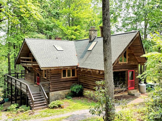 429 Biodome Drive, Waynesville, NC 28785