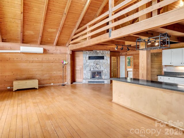 429 Biodome Drive, Waynesville, NC 28785