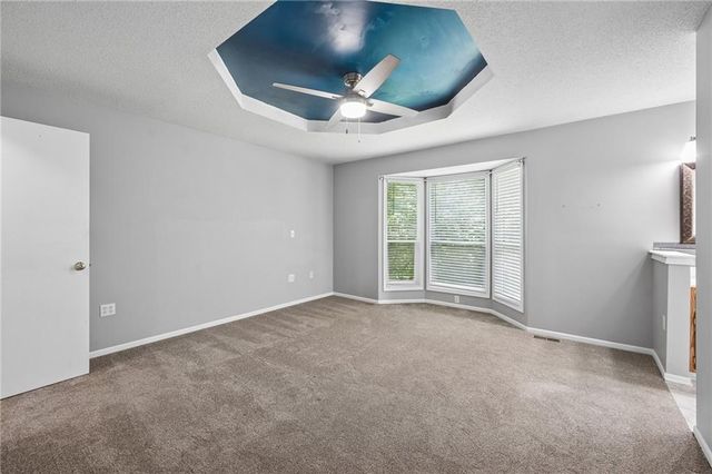 4904 Rosehill Drive, Shawnee, KS 66216