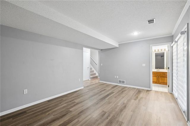 4904 Rosehill Drive, Shawnee, KS 66216