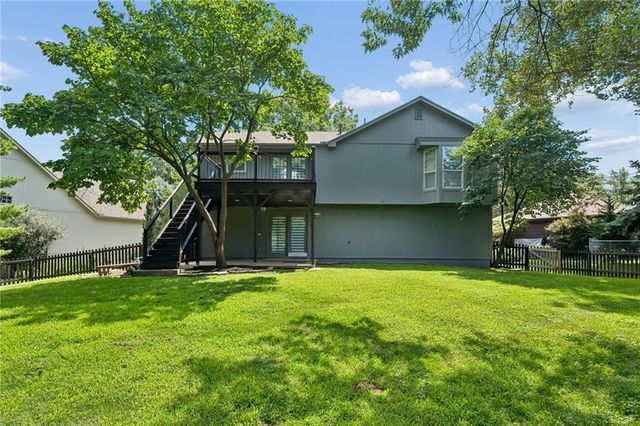4904 Rosehill Drive, Shawnee, KS 66216