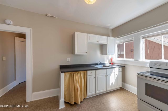 117 E 4TH Street 4, Jacksonville, FL 32206