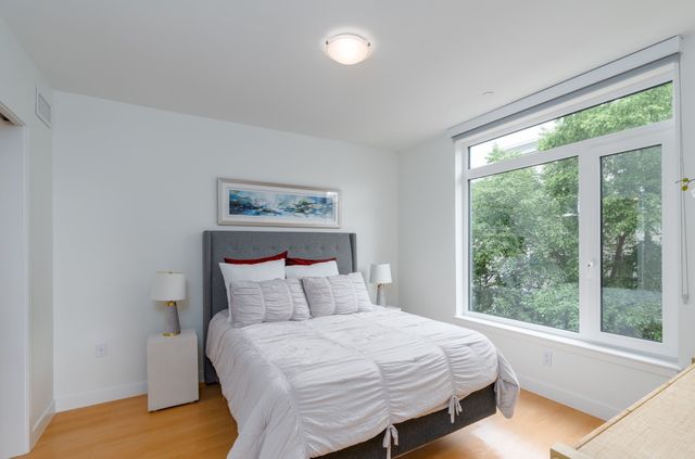 605 Concord 606, Cambridge, MA 02138
