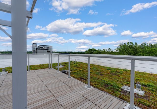 605 Concord 606, Cambridge, MA 02138