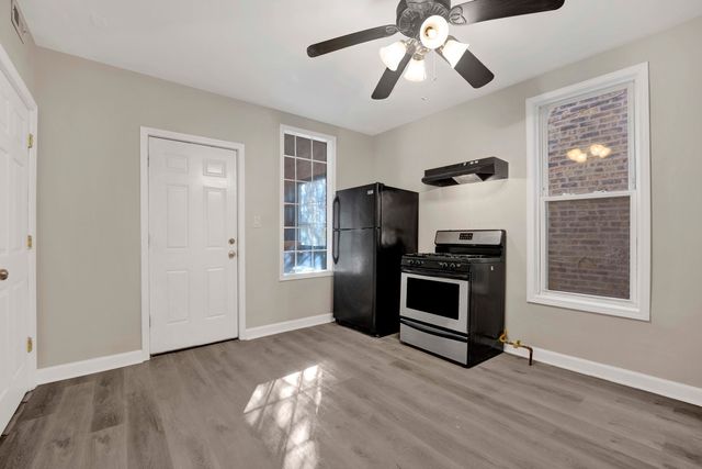 3651 S Archer Avenue 1, Chicago, IL 60609