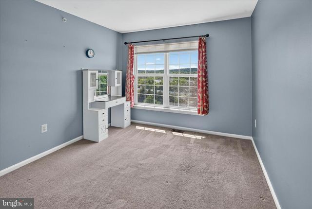 27 LINCOLN DR, Downingtown, PA 19335