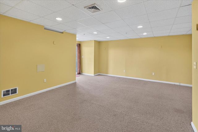 27 LINCOLN DR, Downingtown, PA 19335