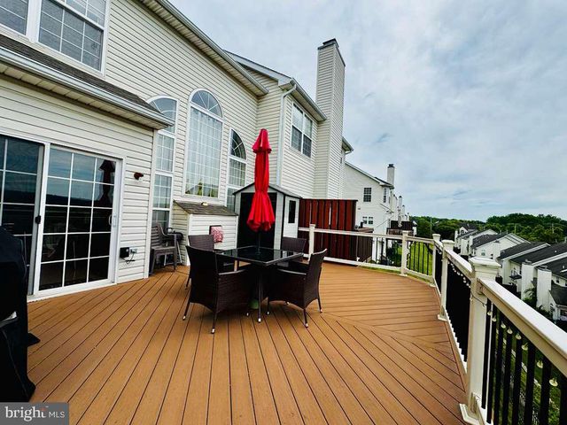 27 LINCOLN DR, Downingtown, PA 19335