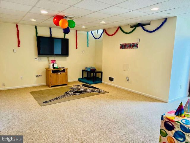 27 LINCOLN DR, Downingtown, PA 19335