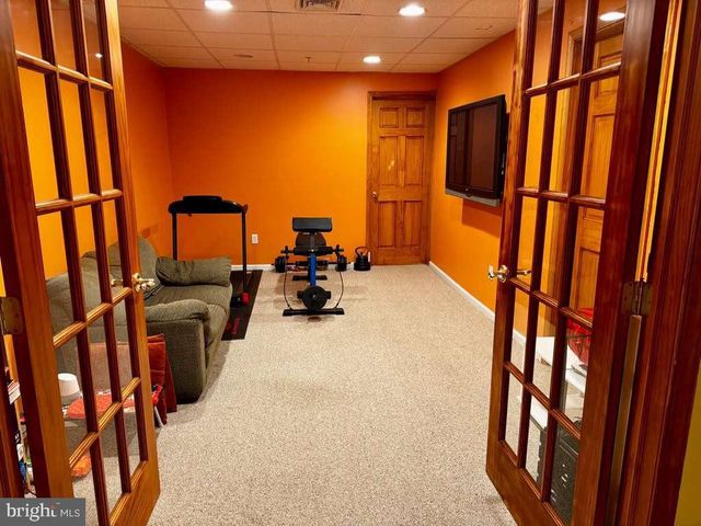 27 LINCOLN DR, Downingtown, PA 19335